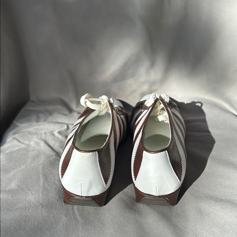Brown and White Women's Leisure walking shoes by Amalfi by Rangoni size 91/2. - Picture 5 of 6